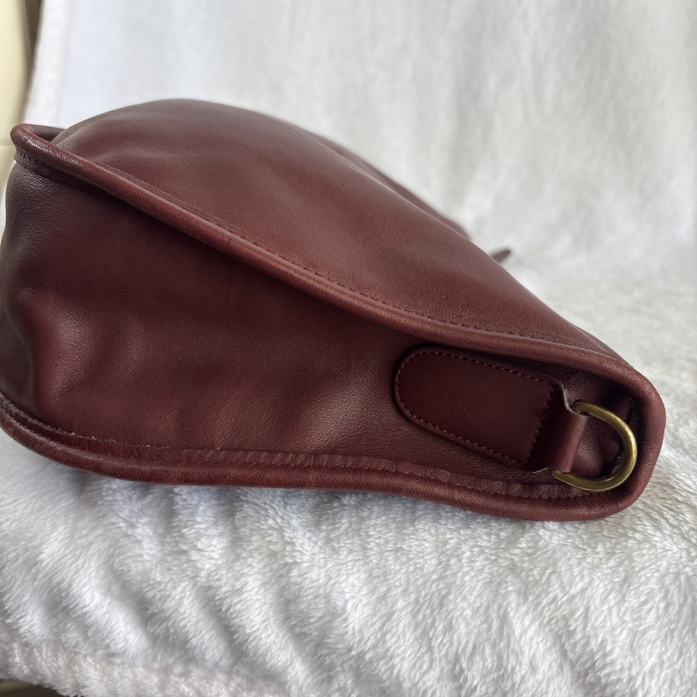 Vintage COACH Soho Swinger Bag Burgundy Red Leather Crossbody 90s USA - Picture 11 of 16